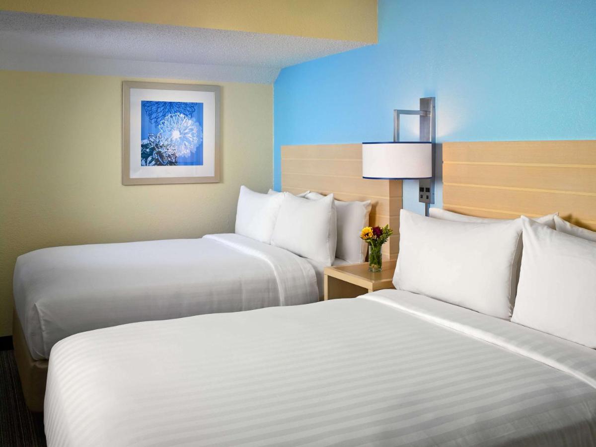 Two Bedroom Loft Suite at Sonesta ES Suites Chicago - Lombard