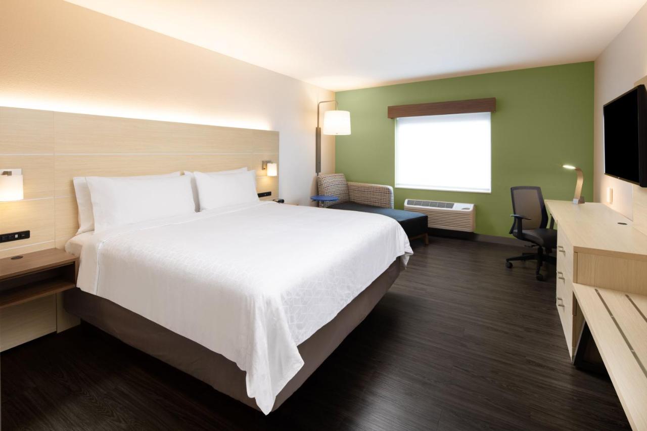  | Holiday Inn Express & Suites - Ft Myers Beach-Sanibel Gateway, an IHG Hotel