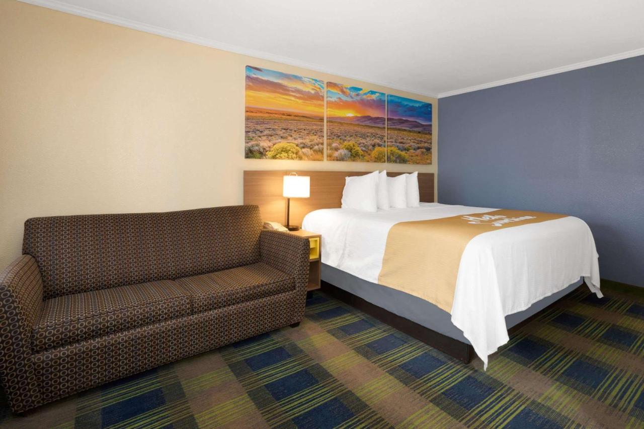 King Room - Non-Smoking at Days Inn by Wyndham Alamogordo/White Sands