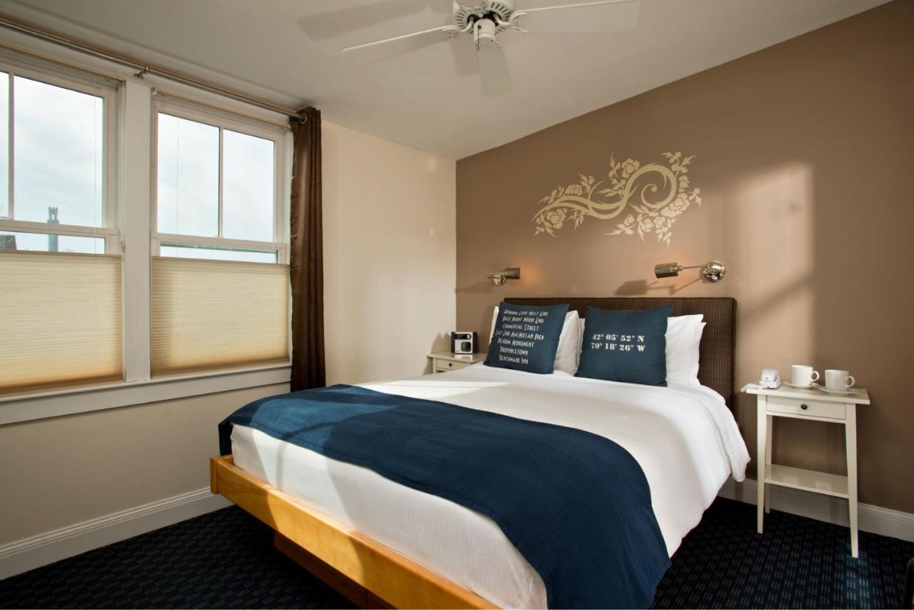 | Benchmark Inn