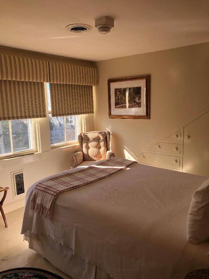| Cliff Lodge