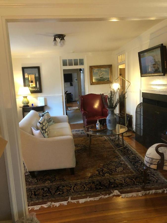 | Cliff Lodge