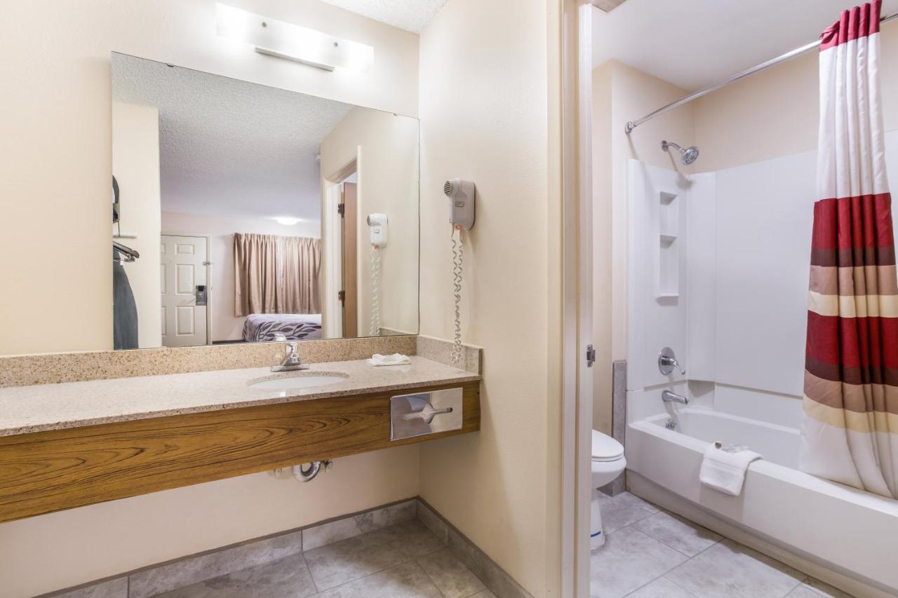Superior Room with Two Queen Beds Smoke Free at Red Roof Inn Albuquerque - Midtown
