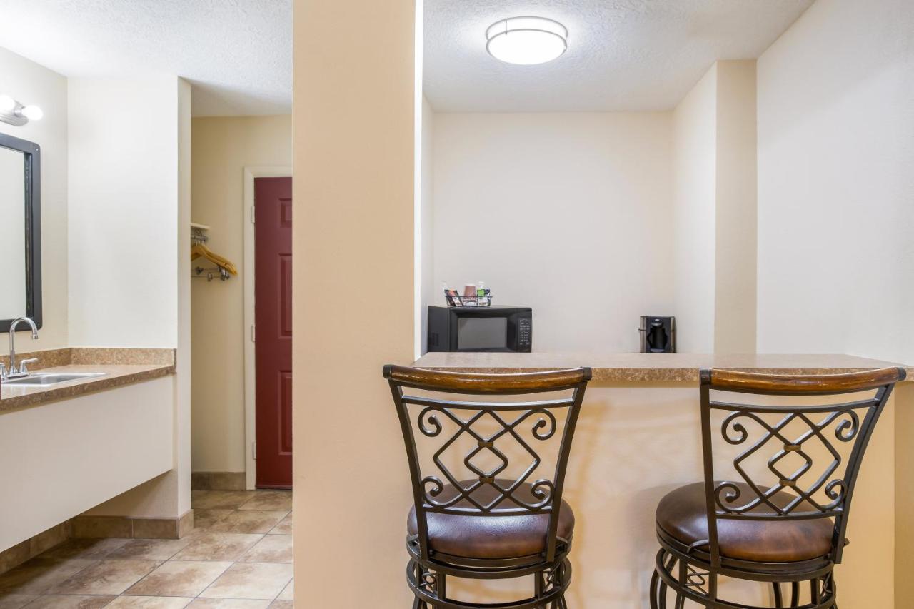Suite with Two Queen Beds Smoke Free at Red Roof Inn Albuquerque - Midtown