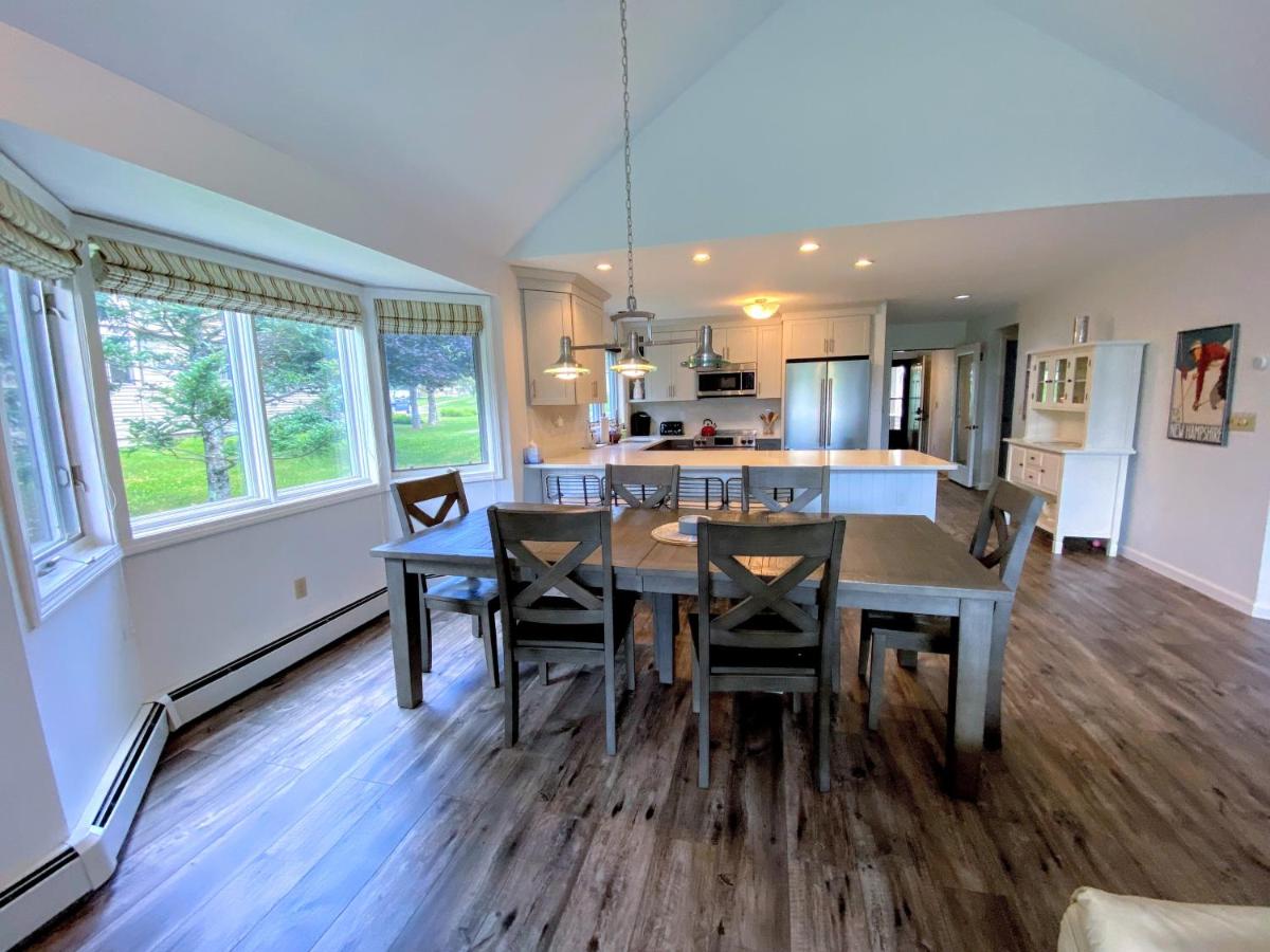 | F7 Comfortable golf course townhouse within walking distance of Mount Washington Hotel