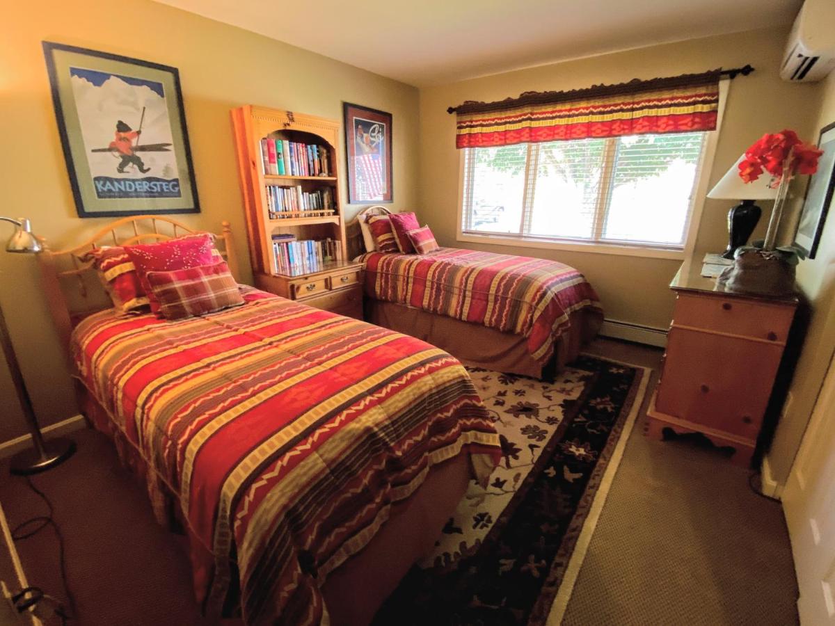| F8 Luxurious Mt Washington Hotel golf course home Wifi, cable, air conditioning