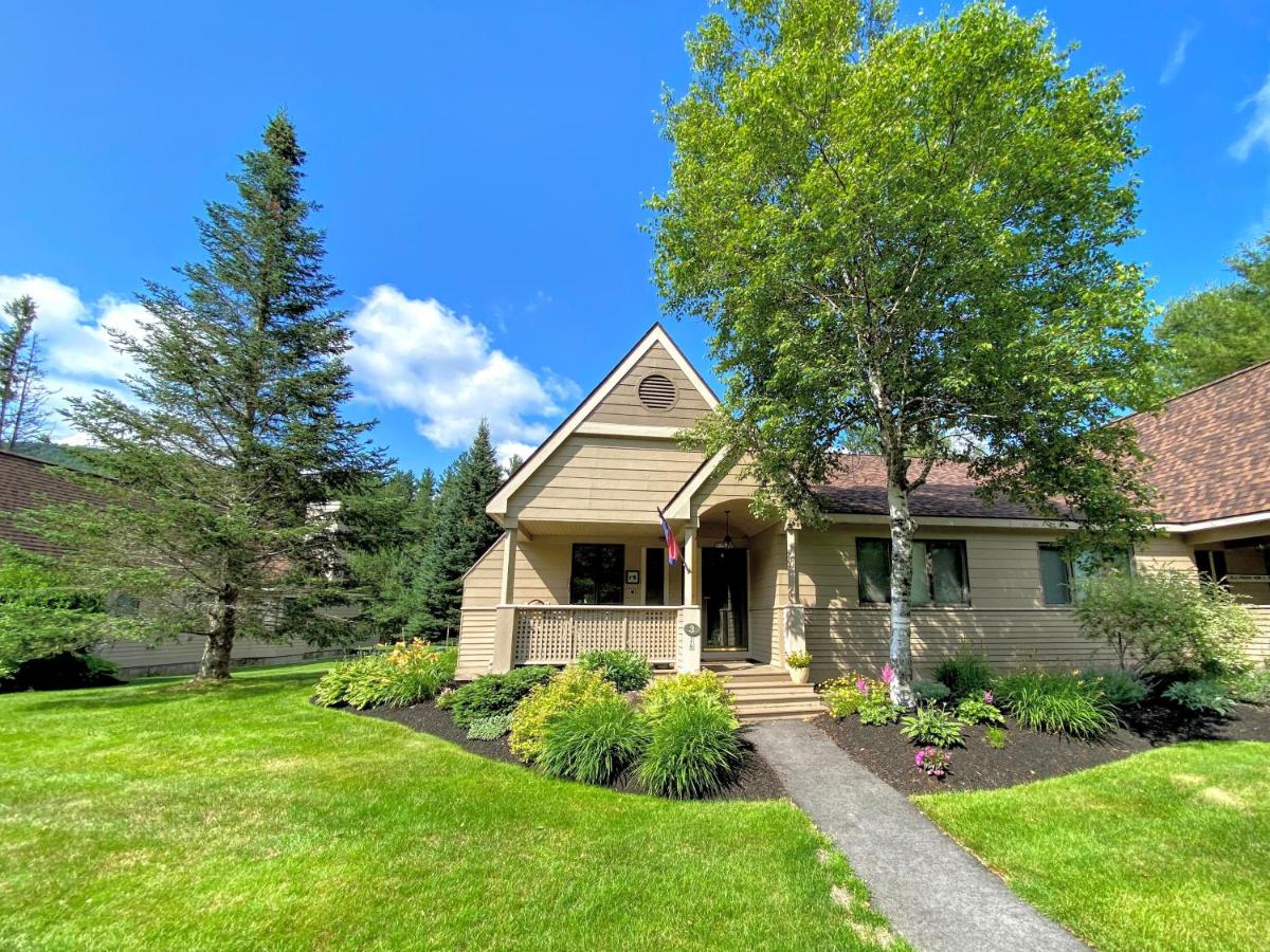 | F1 Air Conditioned and beautifully appointed Townhome a short walk to the Mount Washington Hotel