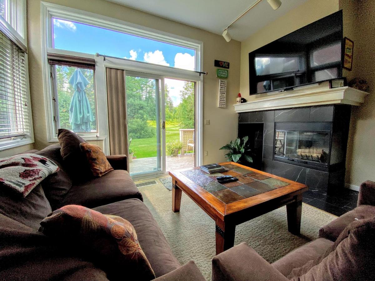 | F1 Air Conditioned and beautifully appointed Townhome a short walk to the Mount Washington Hotel