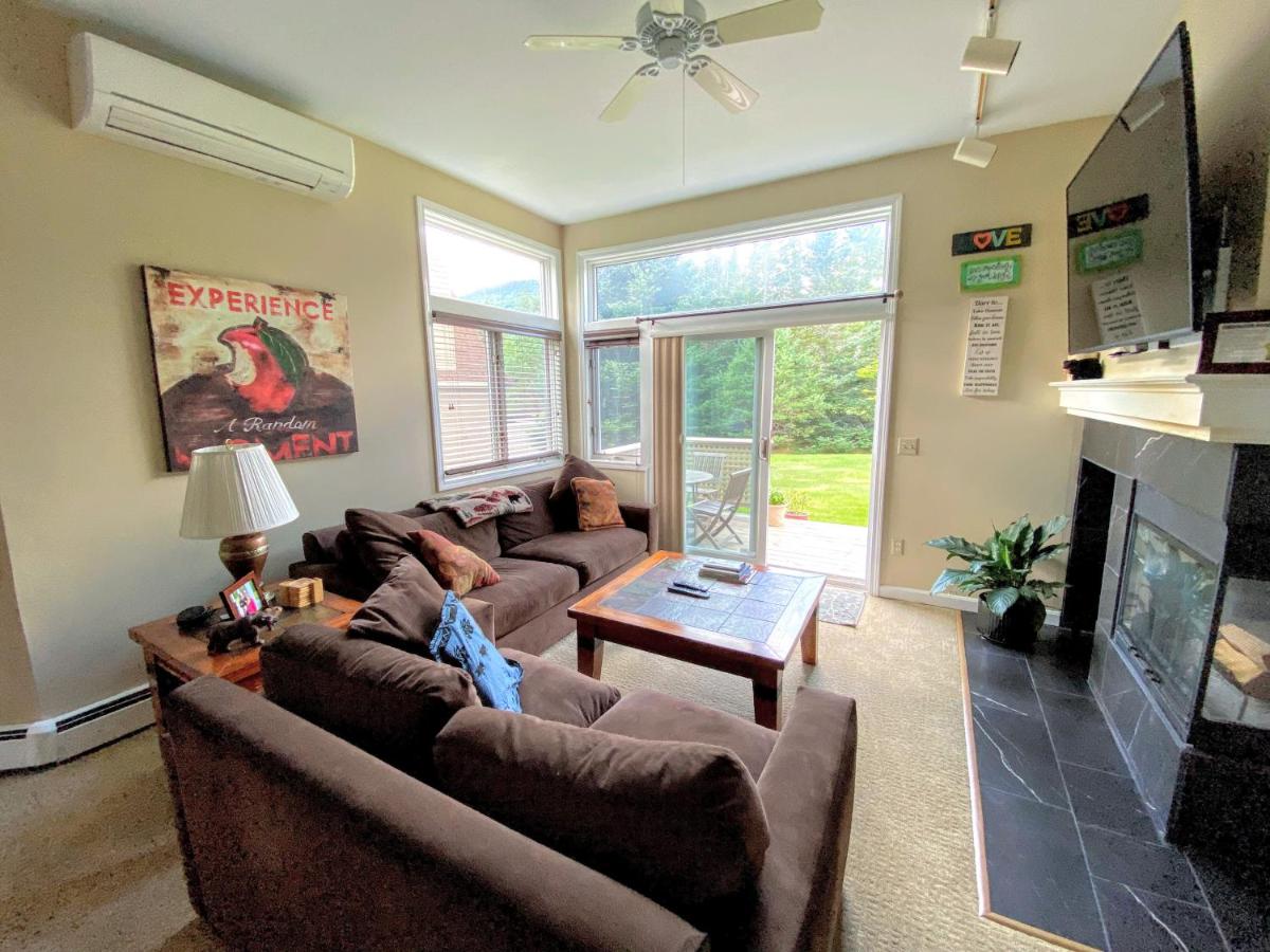 | F1 Air Conditioned and beautifully appointed Townhome a short walk to the Mount Washington Hotel