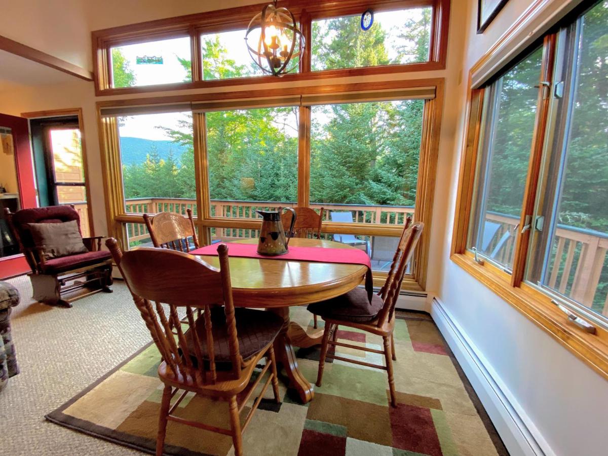 | W2 Mount Washington Place Townhome for winter seasonal 1 minute to ski slopes, reliable WiFi