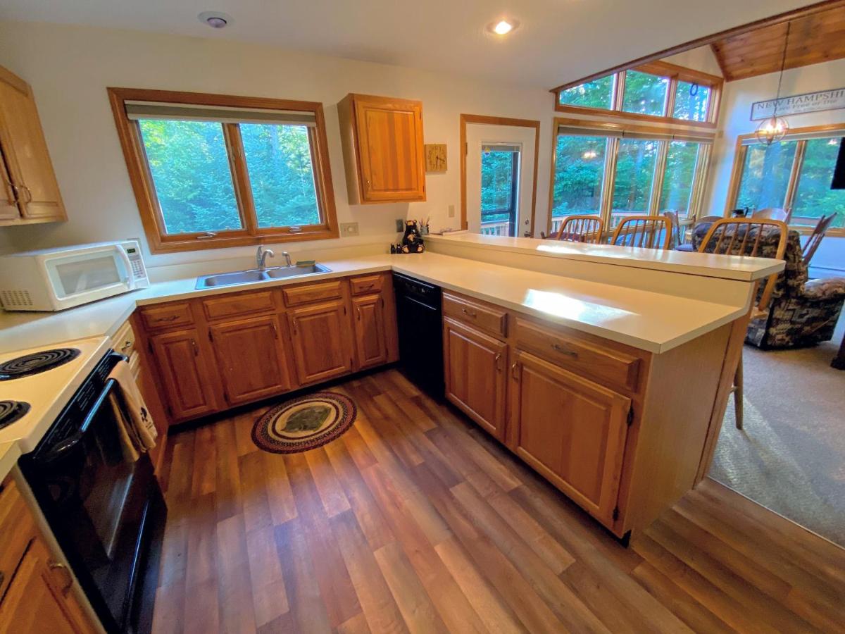 | W2 Mount Washington Place Townhome for winter seasonal 1 minute to ski slopes, reliable WiFi