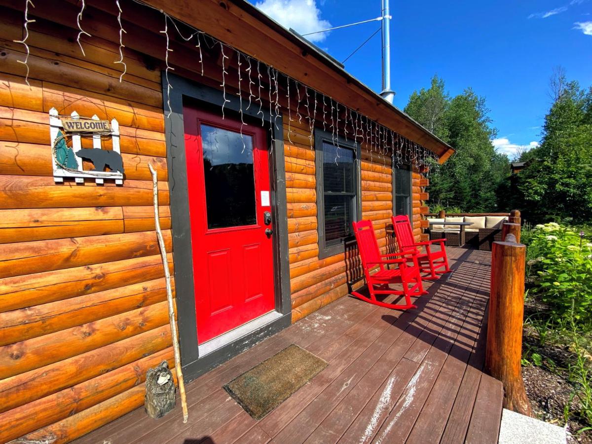 | BC Log cabin with private beach, river, fire pit, AC, wifi, onsite trails, ski slope views