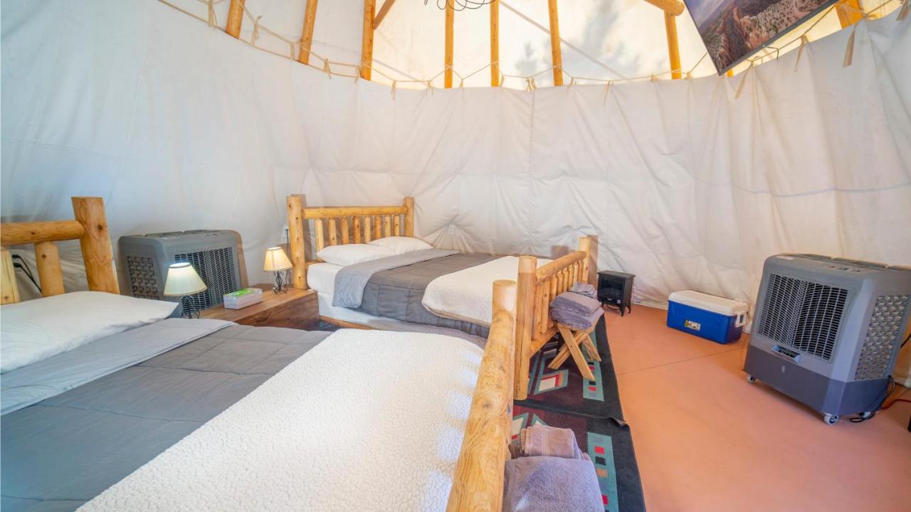 | OK RV Park Family Tipi OK1