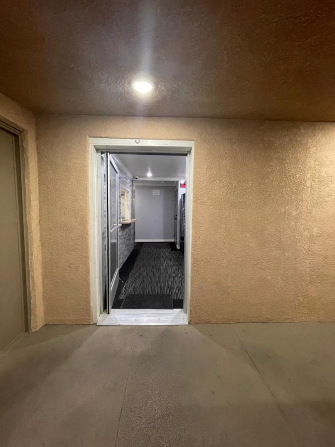 | EL PATIO HOTEL