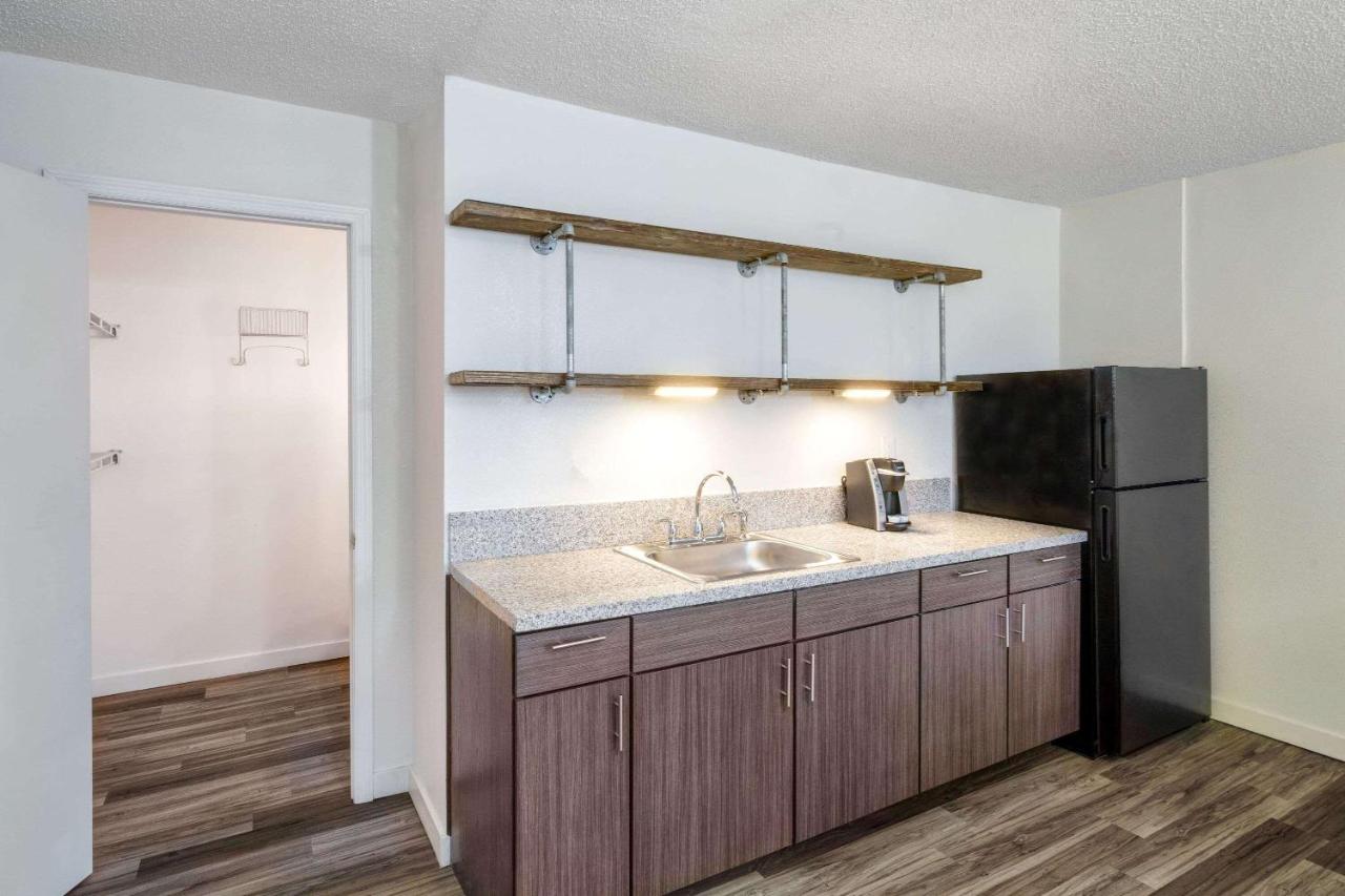 Double Room with Two Double Beds - Non-Smoking at Hillside Crossing Nashville