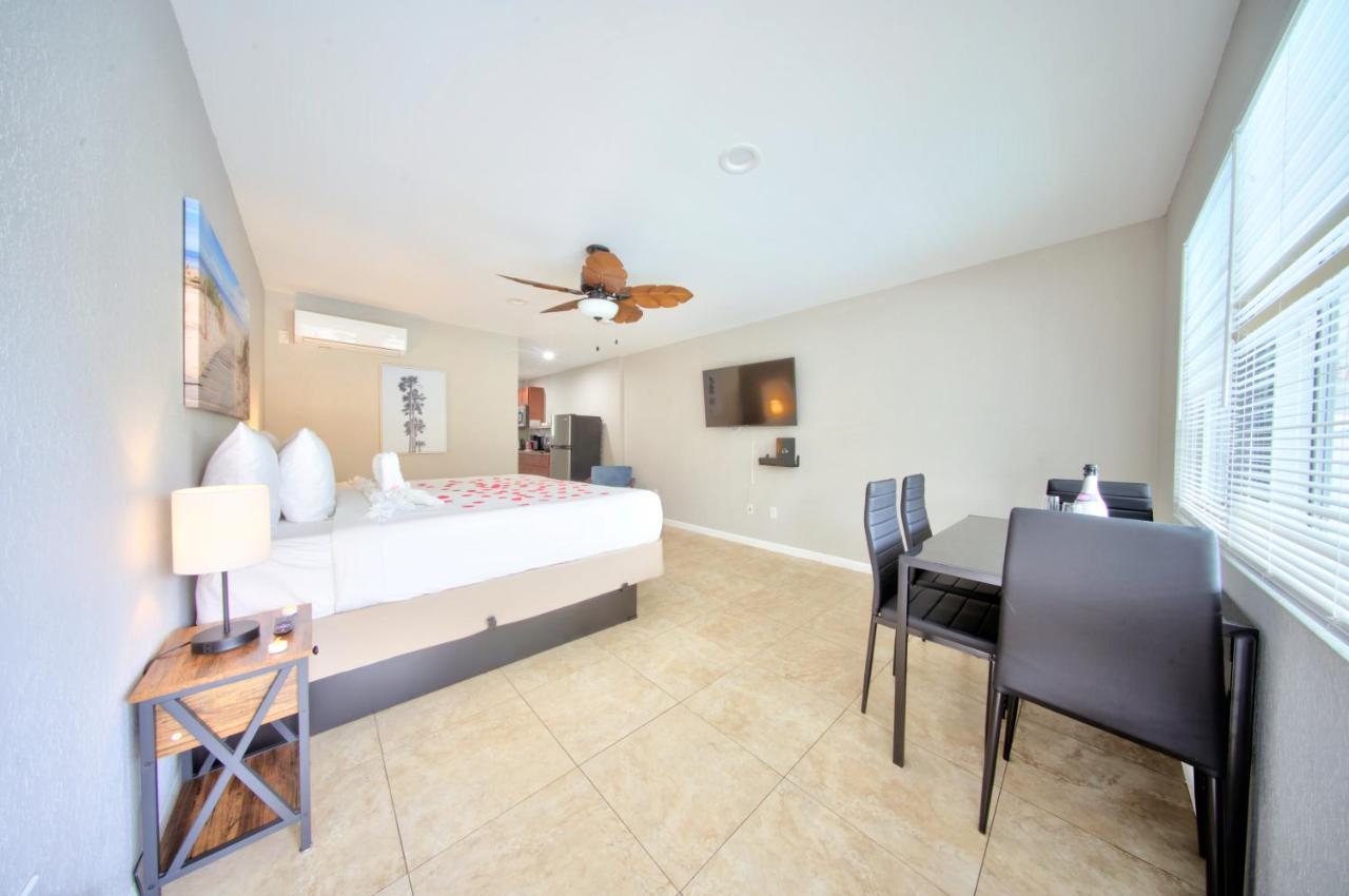 Deluxe King Studio at Surf and Sand Seaside