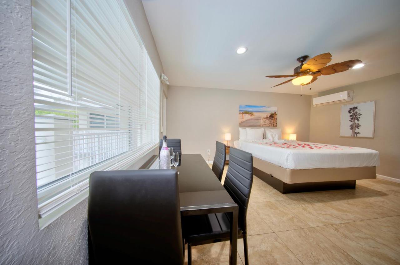 Deluxe King Studio at Surf and Sand Seaside