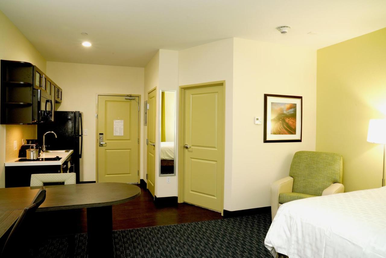 Studio Queen Suite - Non-Smoking at Candlewood Suites Plano North by IHG