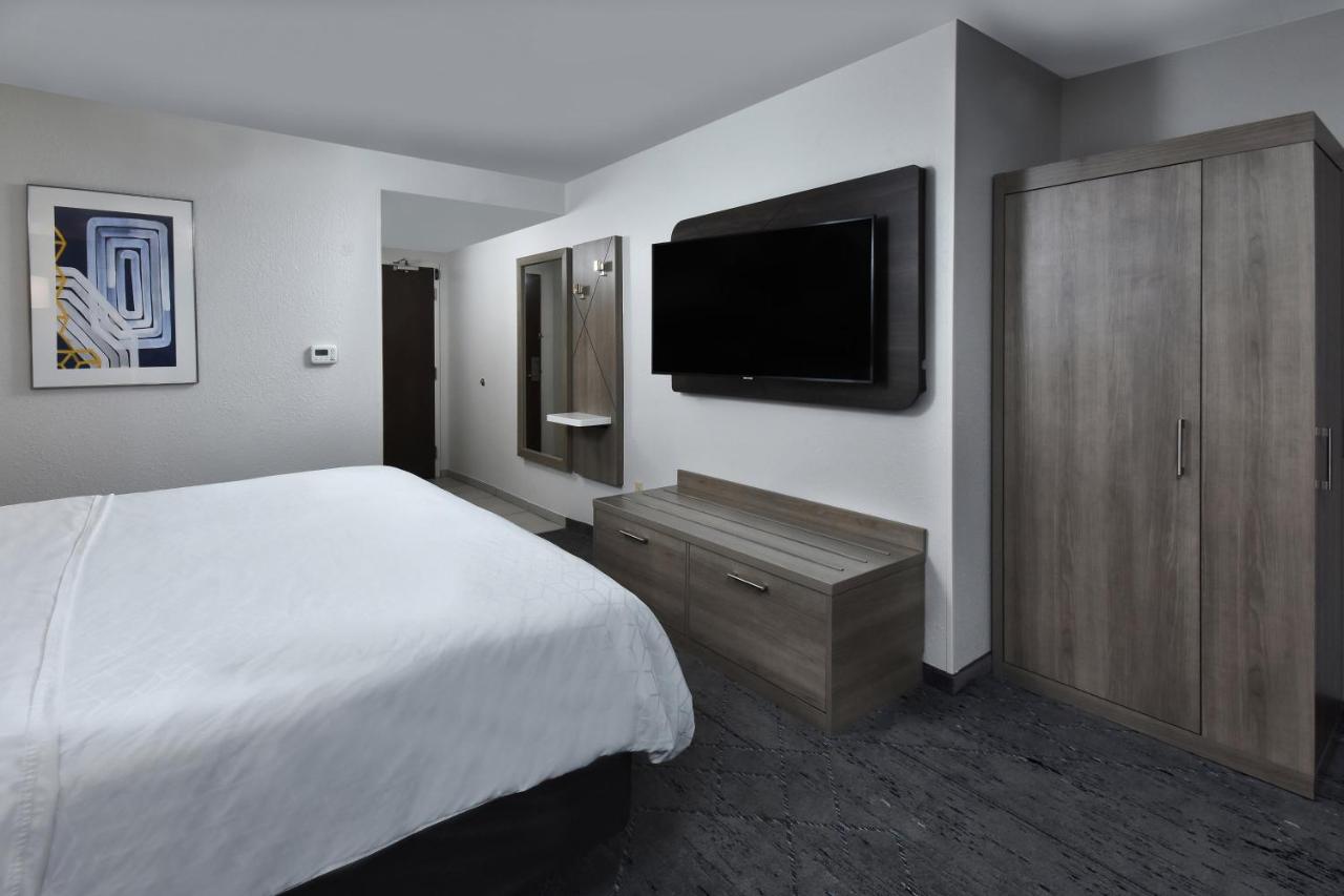 | Holiday Inn Express Richmond I-64 Short Pump Area, an IHG Hotel
