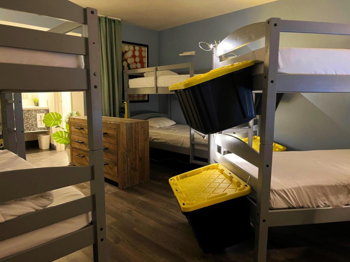 Bed in 6-Bed Female Shared Room at Bposhtels Las Vegas