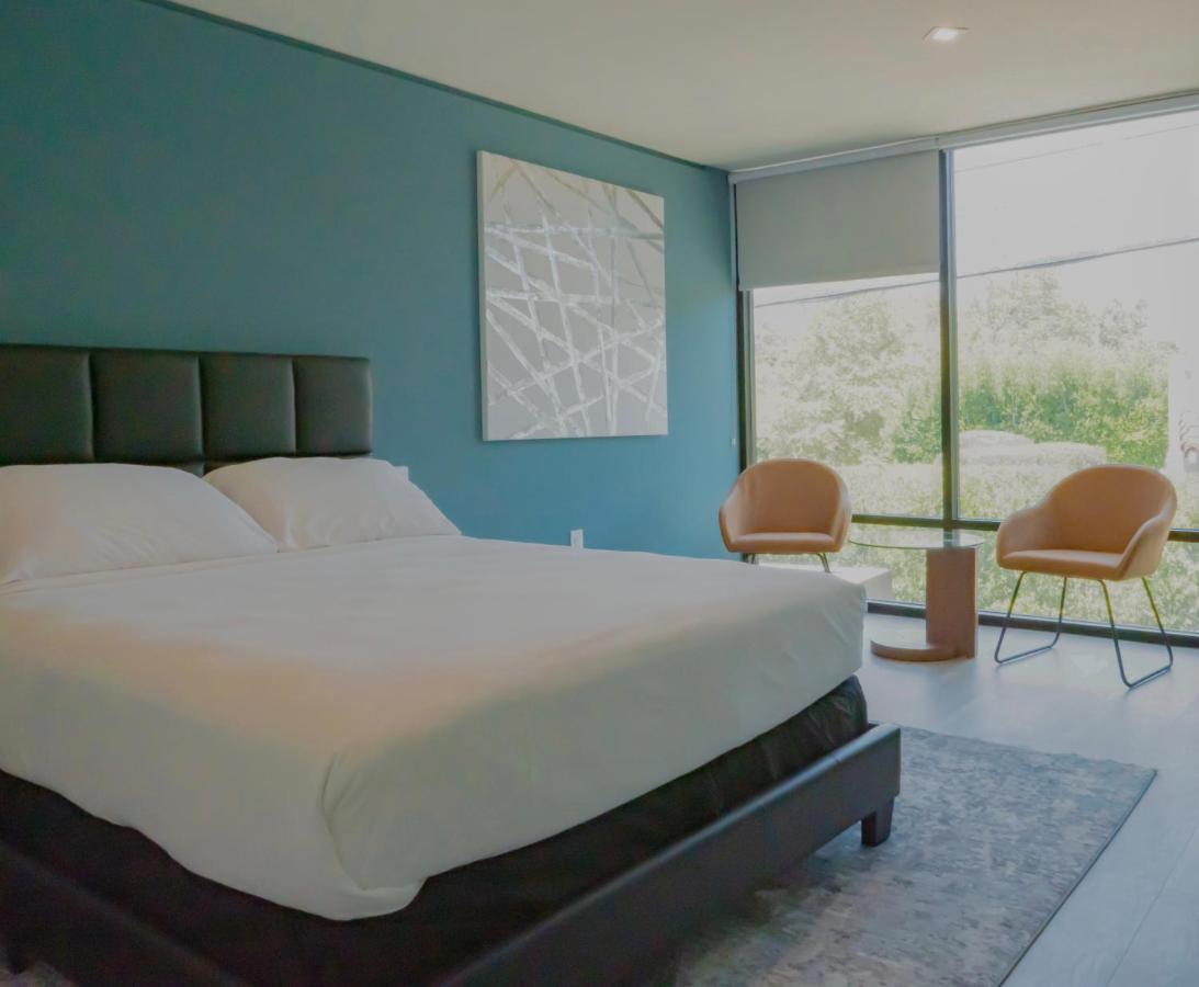 | Park Plaza Lodge