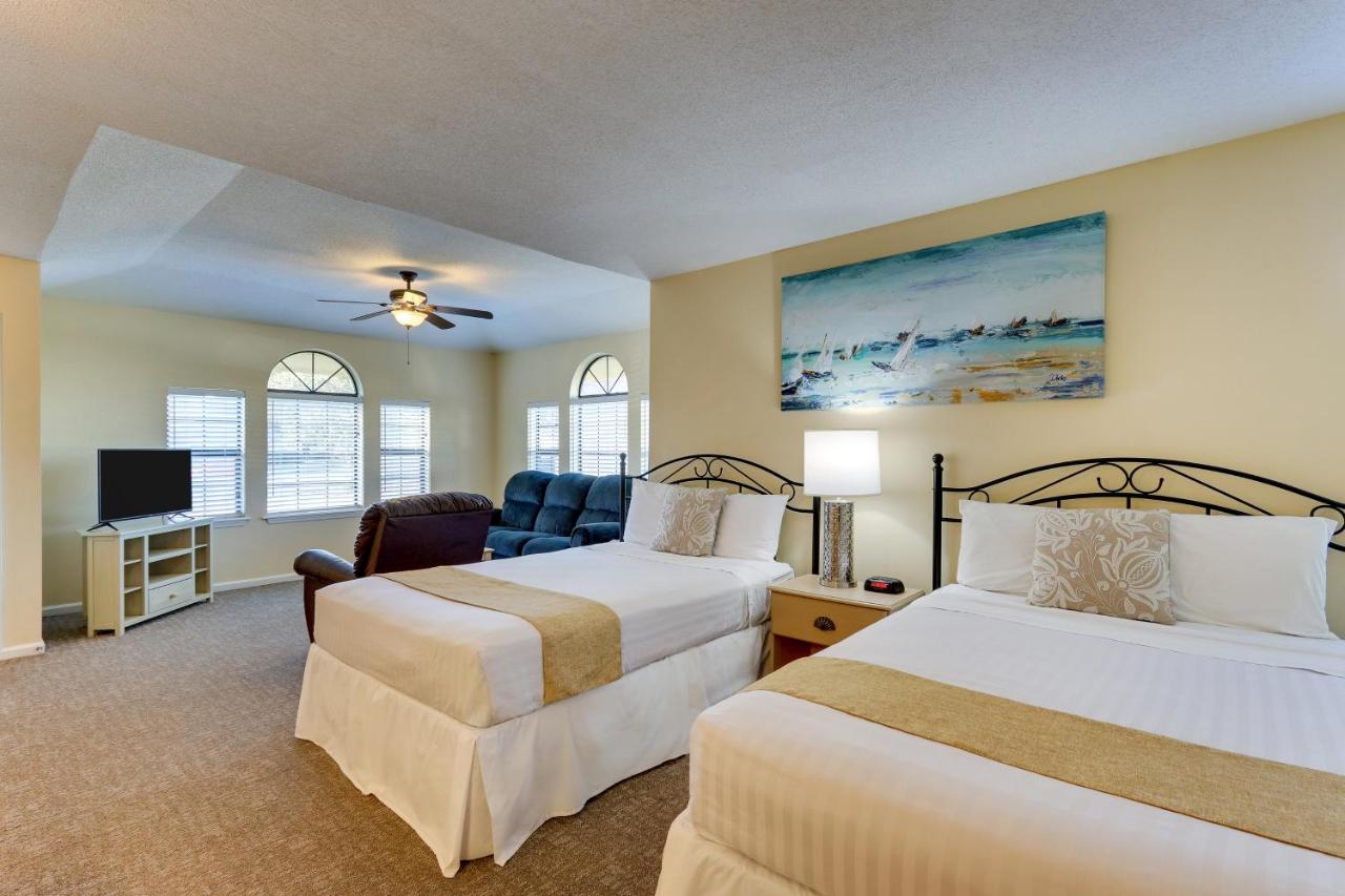 Double Suite with Two Double Beds at Mariners Suites
