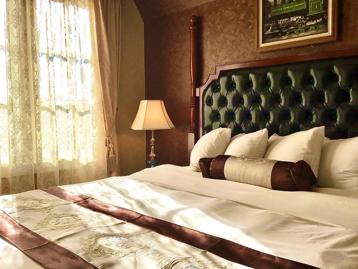 Deluxe King Room - Non-Smoking at Eureka Inn, Trademark Collection by Wyndham