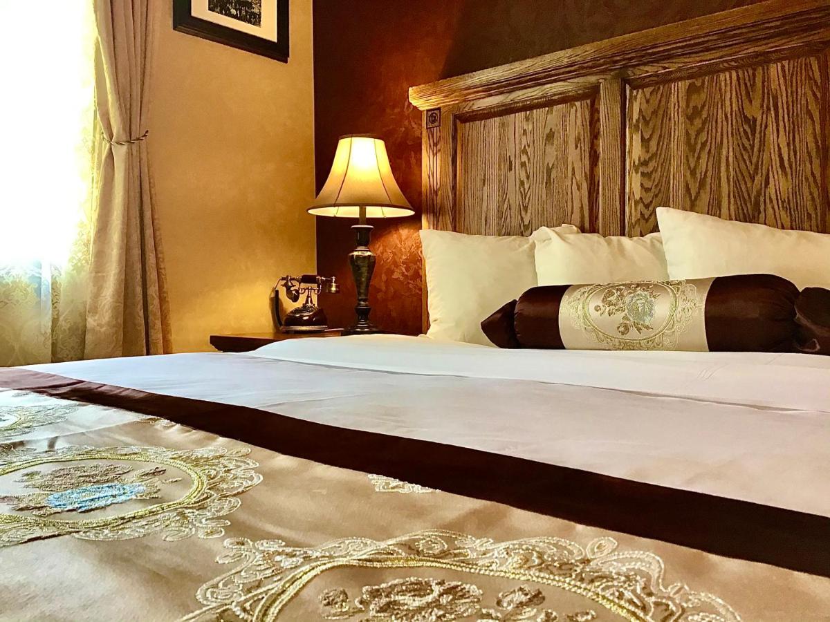 King Room - Non-Smoking at Eureka Inn, Trademark Collection by Wyndham