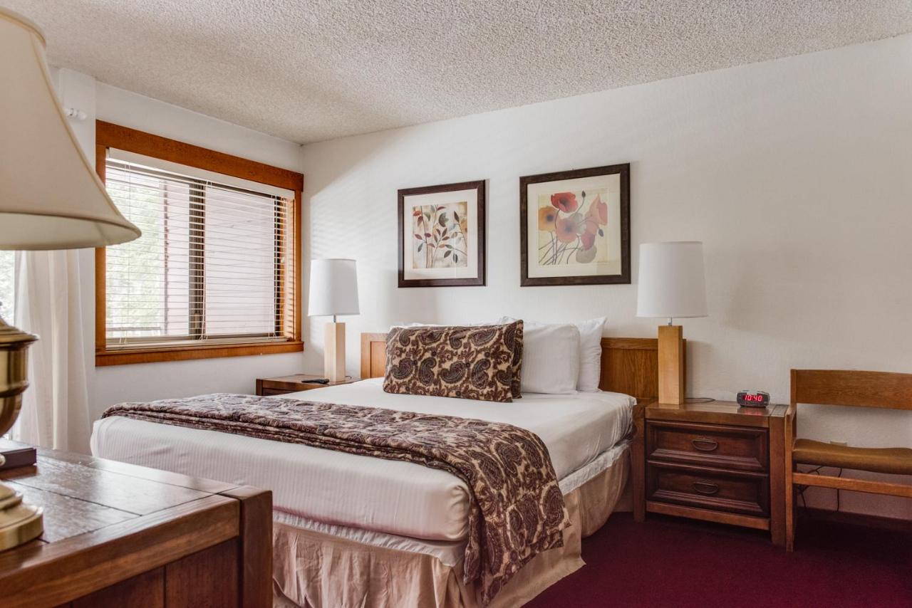 Standard Bedroom at Granlibakken Tahoe