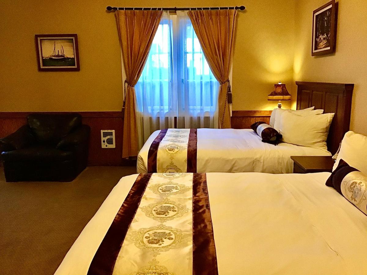 Deluxe Queen Room with Two Queen Beds - Mobility Access/Non-Smoking at Eureka Inn, Trademark Collection by Wyndham