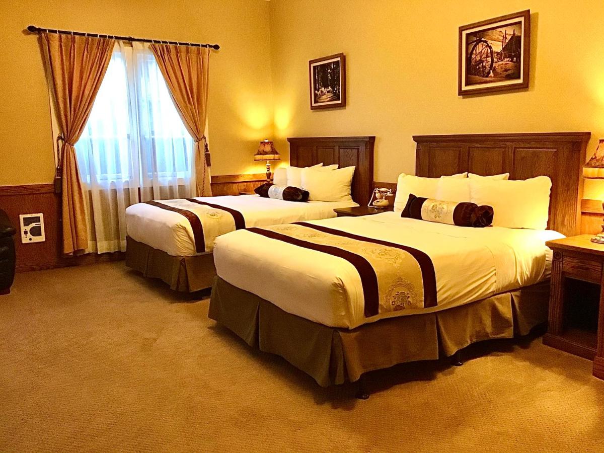 Deluxe Queen Room with Two Queen Beds - Mobility Access/Non-Smoking at Eureka Inn, Trademark Collection by Wyndham