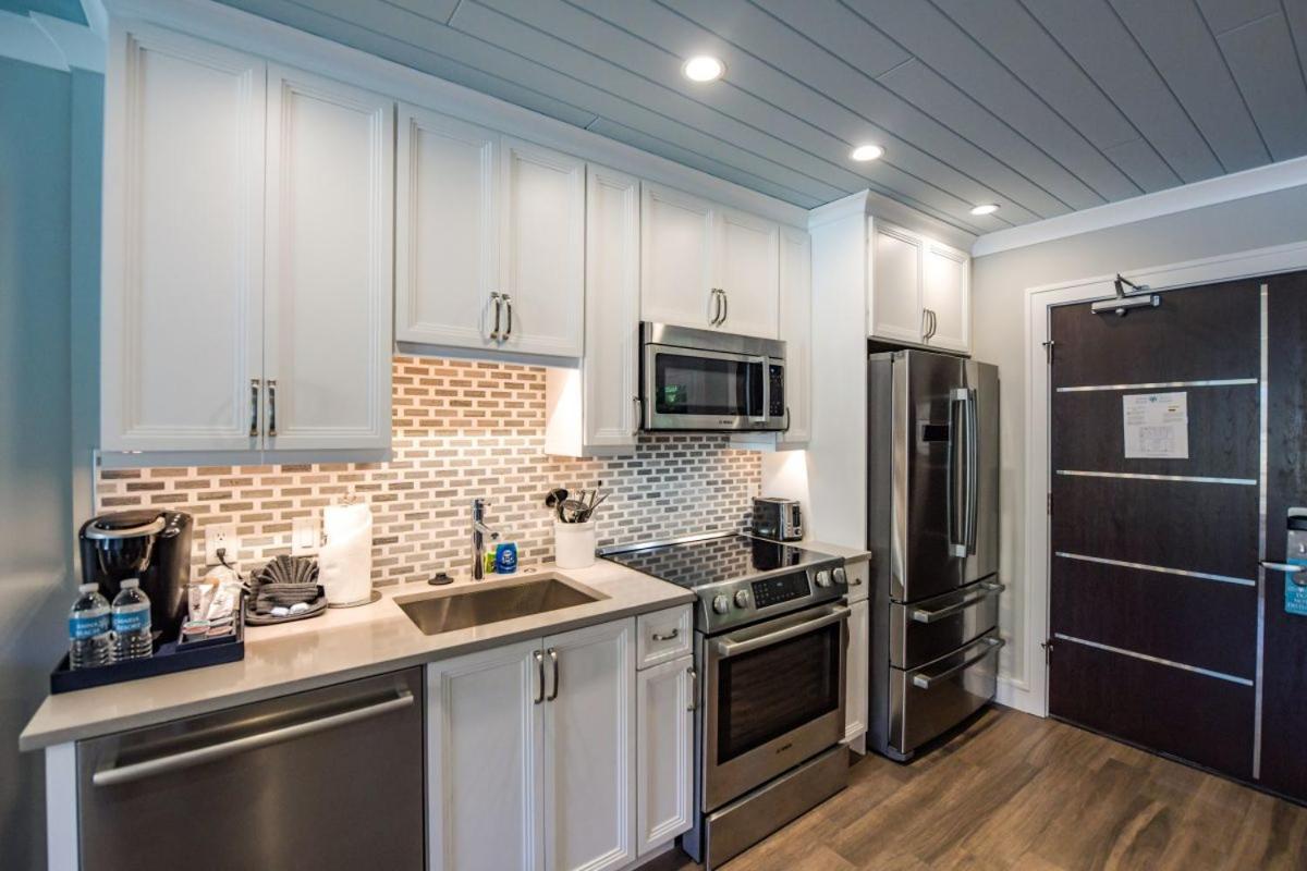 King Suite with Ocean View at Anna Maria Beach Resort