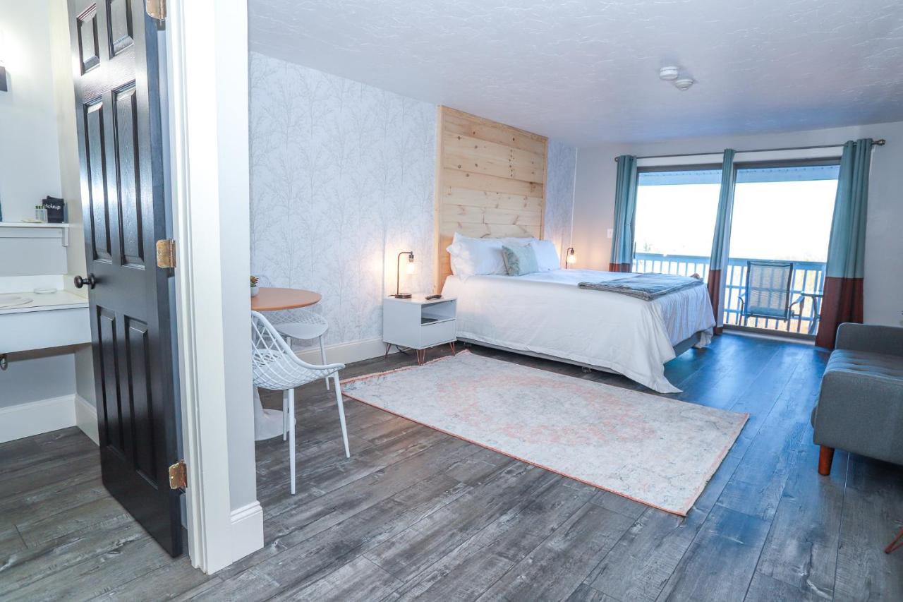 | Gunstock Inn & Suites