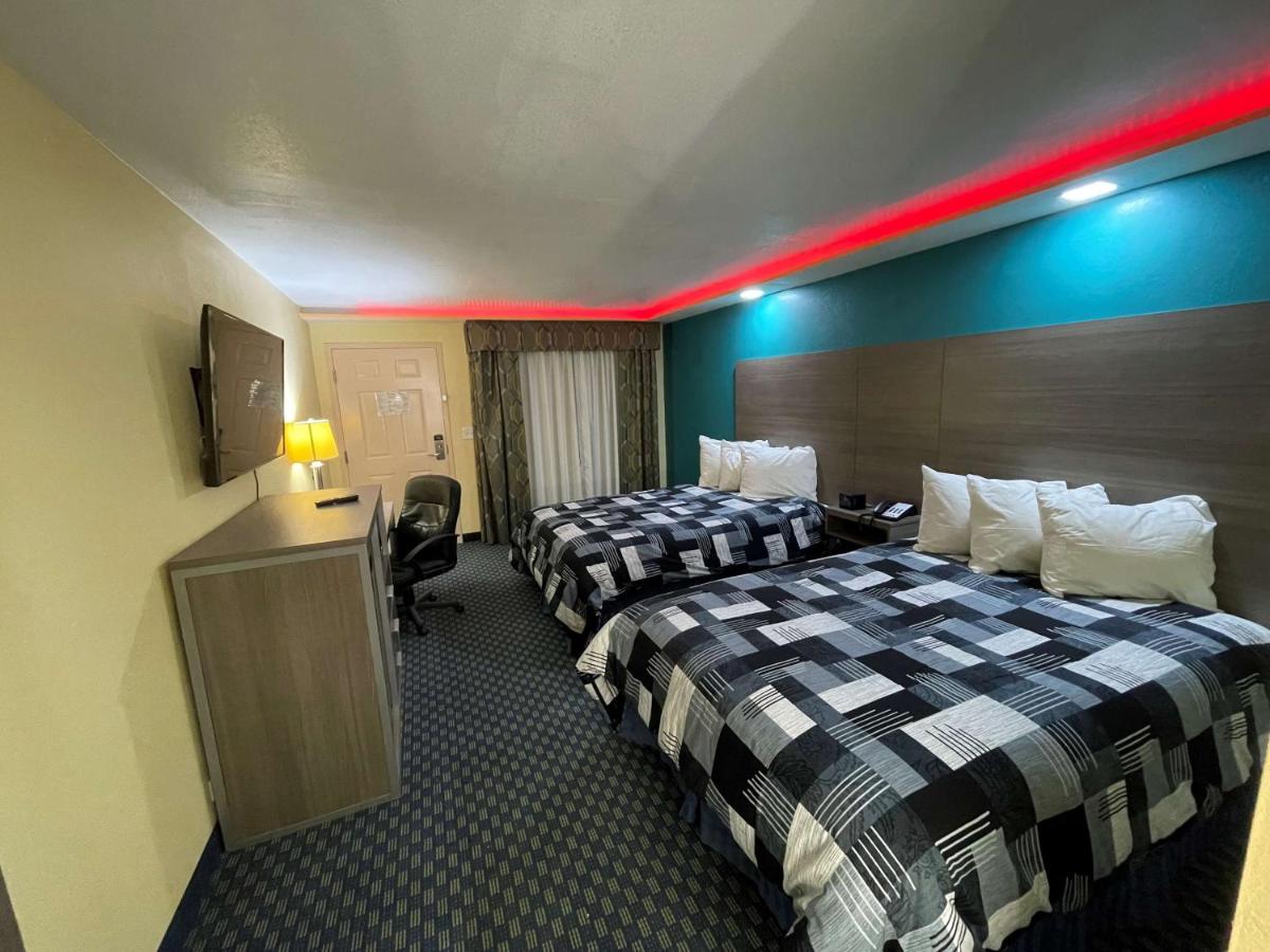 Double Room with Two Double Beds at SureStay Plus Hotel by Best Western Odessa