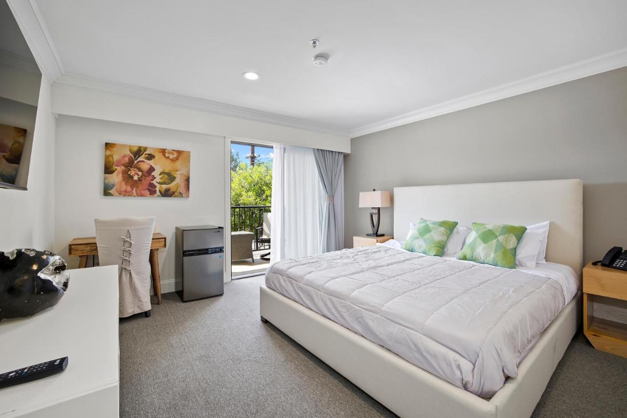 | Hotel Huntington