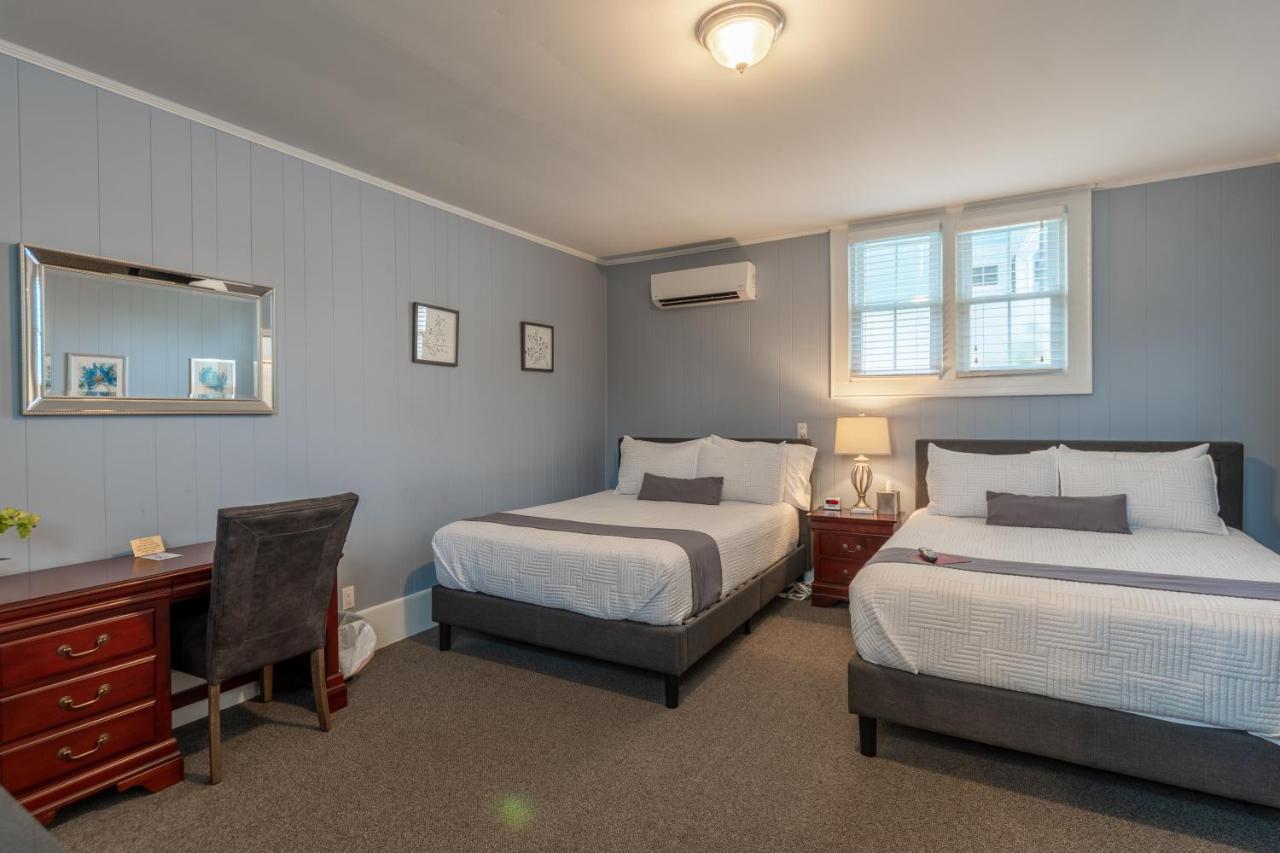 | Homestead Inn