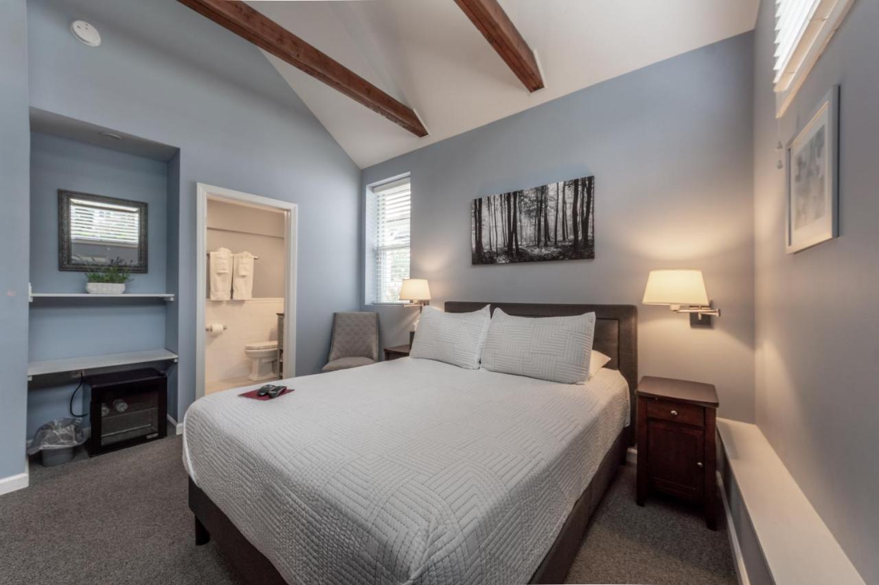 | Homestead Inn
