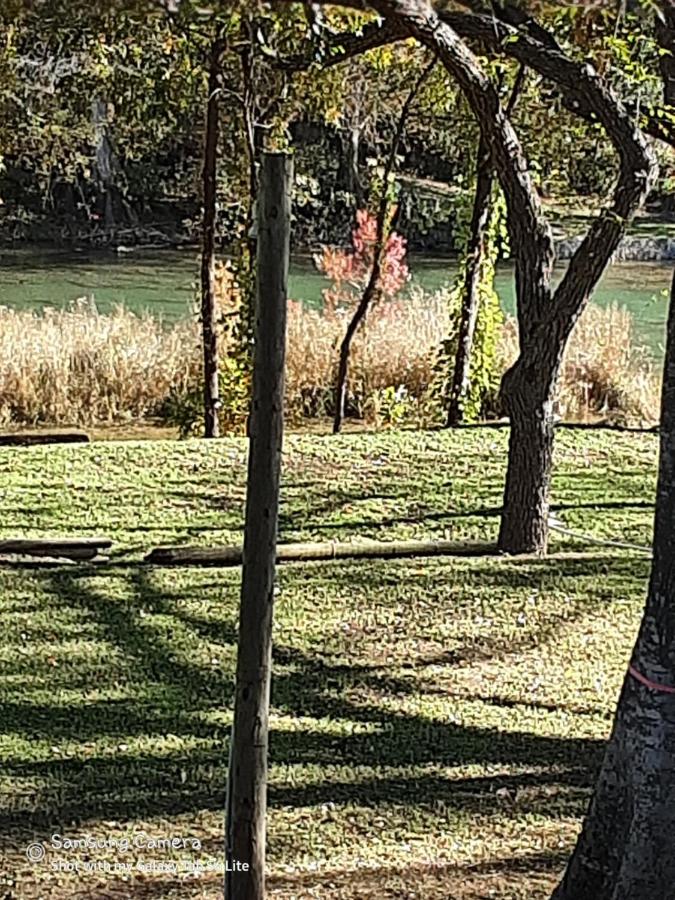 | Horseshoe Riverside Lodge