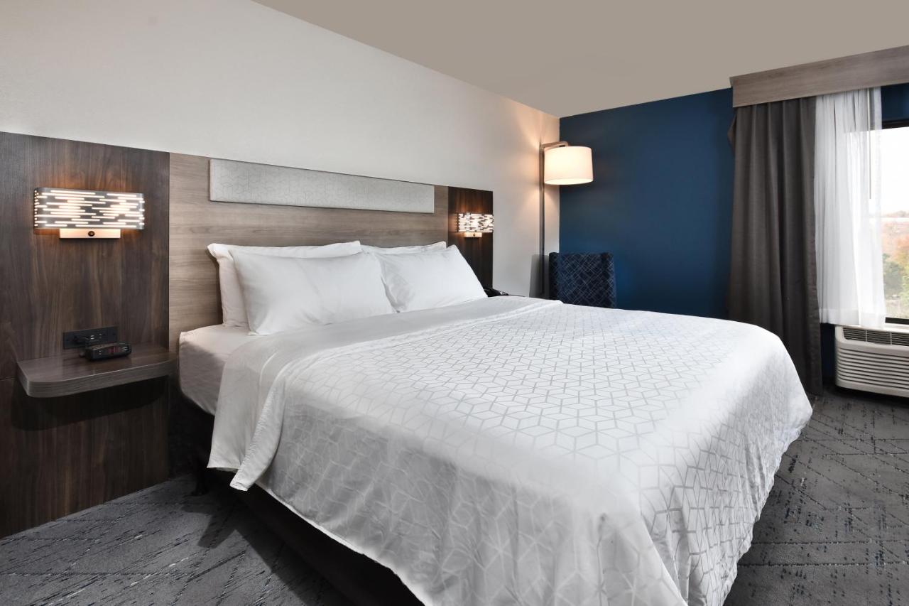| Holiday Inn Express Richmond I-64 Short Pump Area, an IHG Hotel