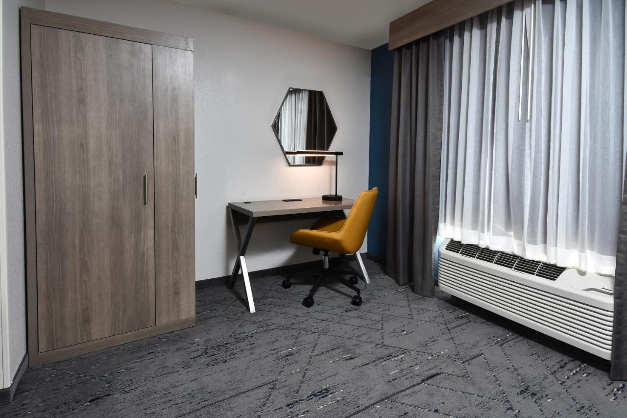 | Holiday Inn Express Richmond I-64 Short Pump Area, an IHG Hotel