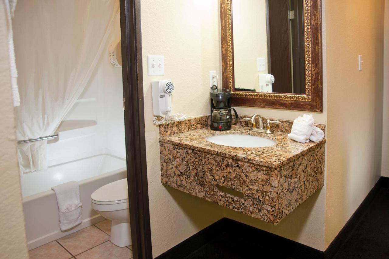 King Room at The Stone Castle Hotel & Conference Center