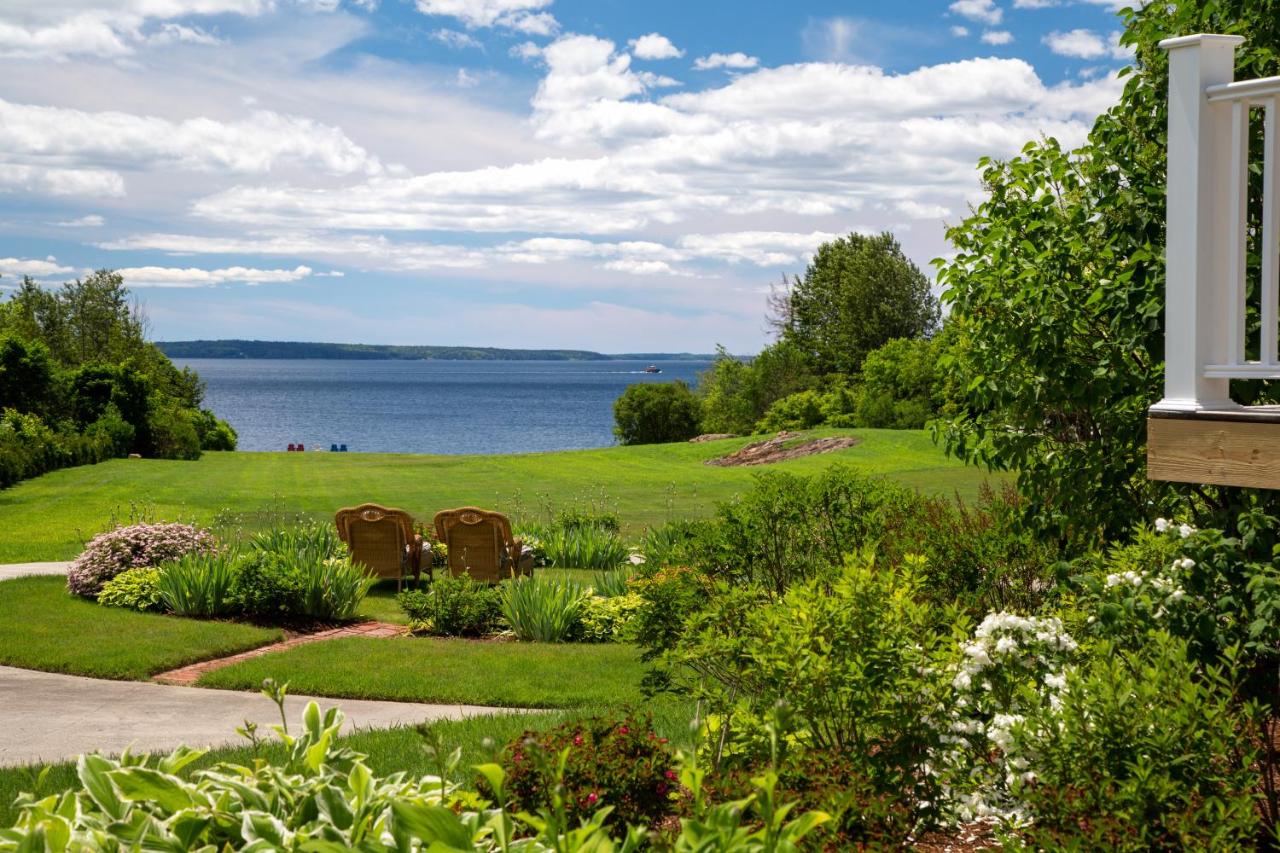 | Captain Nickels Inn