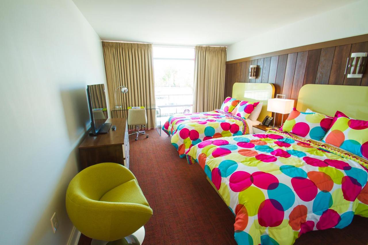 | Mother Earth Motor Lodge