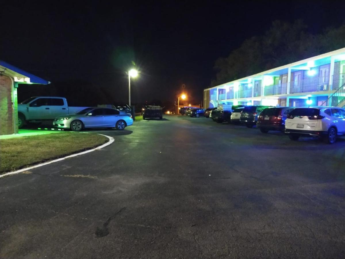  | Grandview Plaza Inn