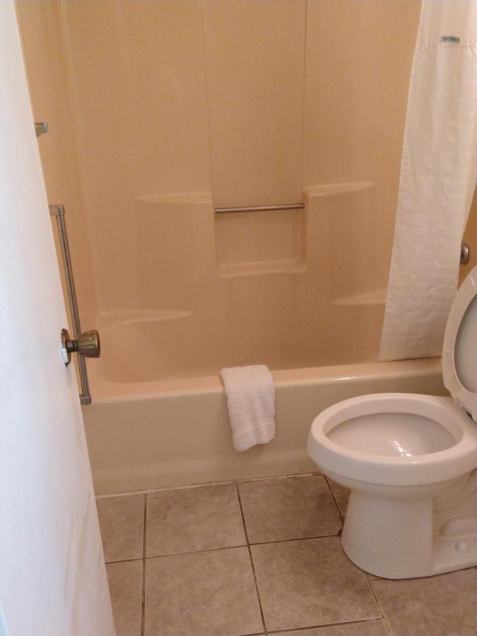  | Grandview Plaza Inn