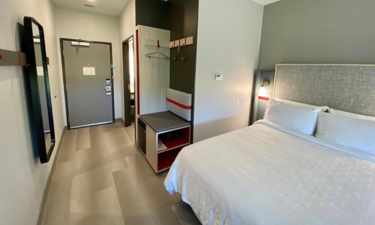 | avid hotels - Macon North, an IHG Hotel