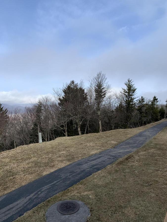 | Sunsets at Summit 108b, free WI-FI, parking and AC