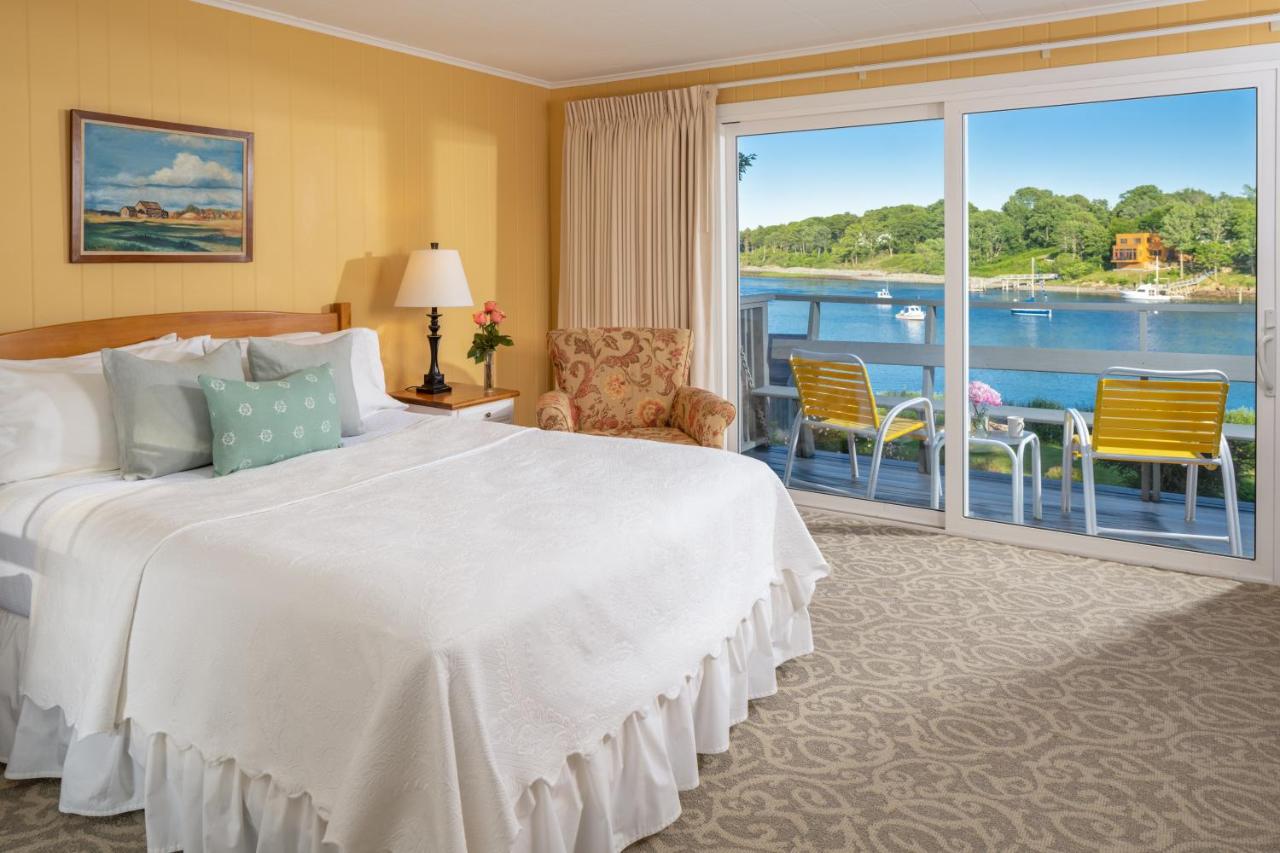 | Dockside Guest Quarters