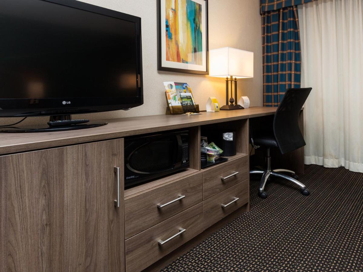 | Holiday Inn Des Moines-Downtown-Mercy Campus, an IHG Hotel