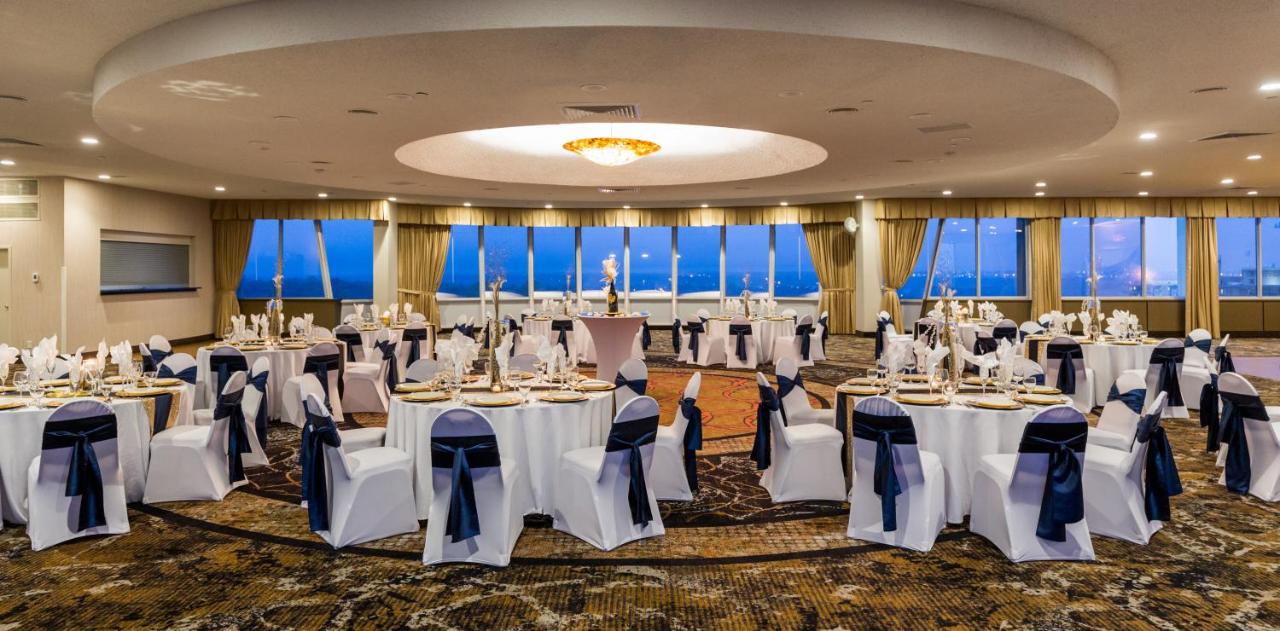 | Holiday Inn Des Moines-Downtown-Mercy Campus, an IHG Hotel